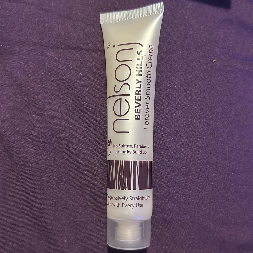 Nelson J Beverly Hills “Forever Smooth Cream”